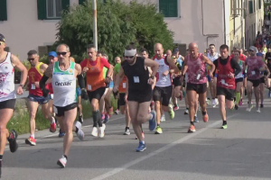Pistoia-In 400 al via della Maratonina del Partigiano